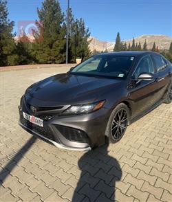 تۆیۆتا کامری